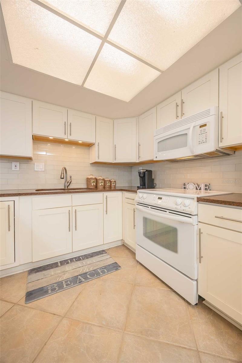 SAND DOLLAR II BLDG - Residential