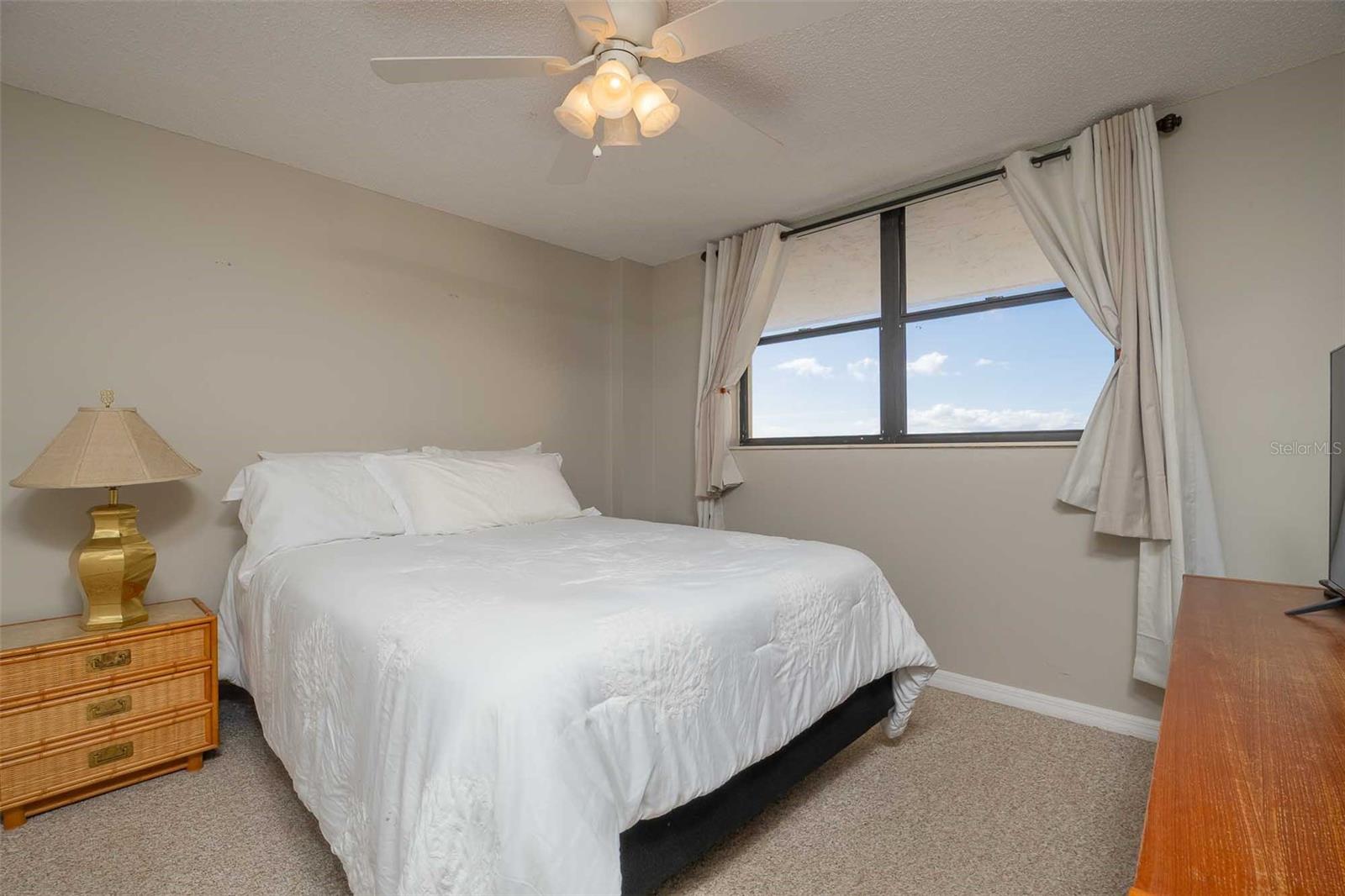 SAND DOLLAR II BLDG - Residential