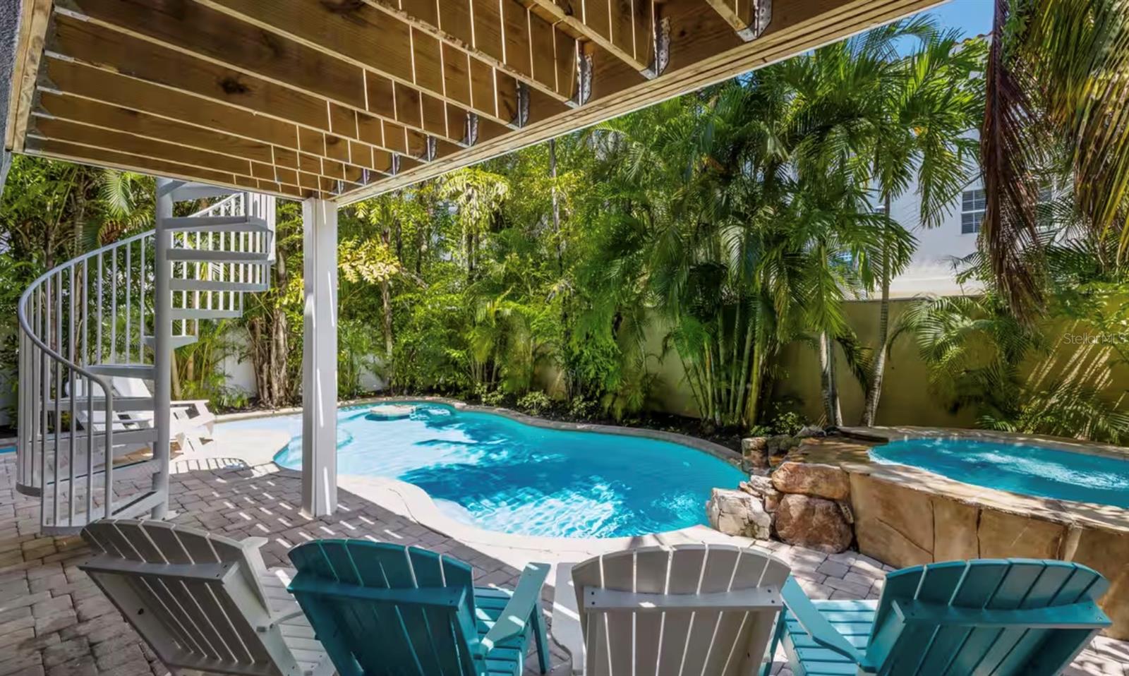 VILLAS ON FOURTH AVE - Residential