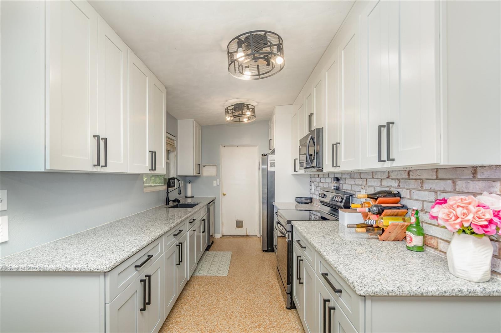 SHERWOOD FOREST - Residential