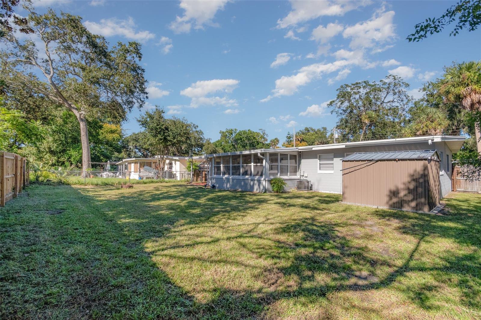 SHERWOOD FOREST - Residential