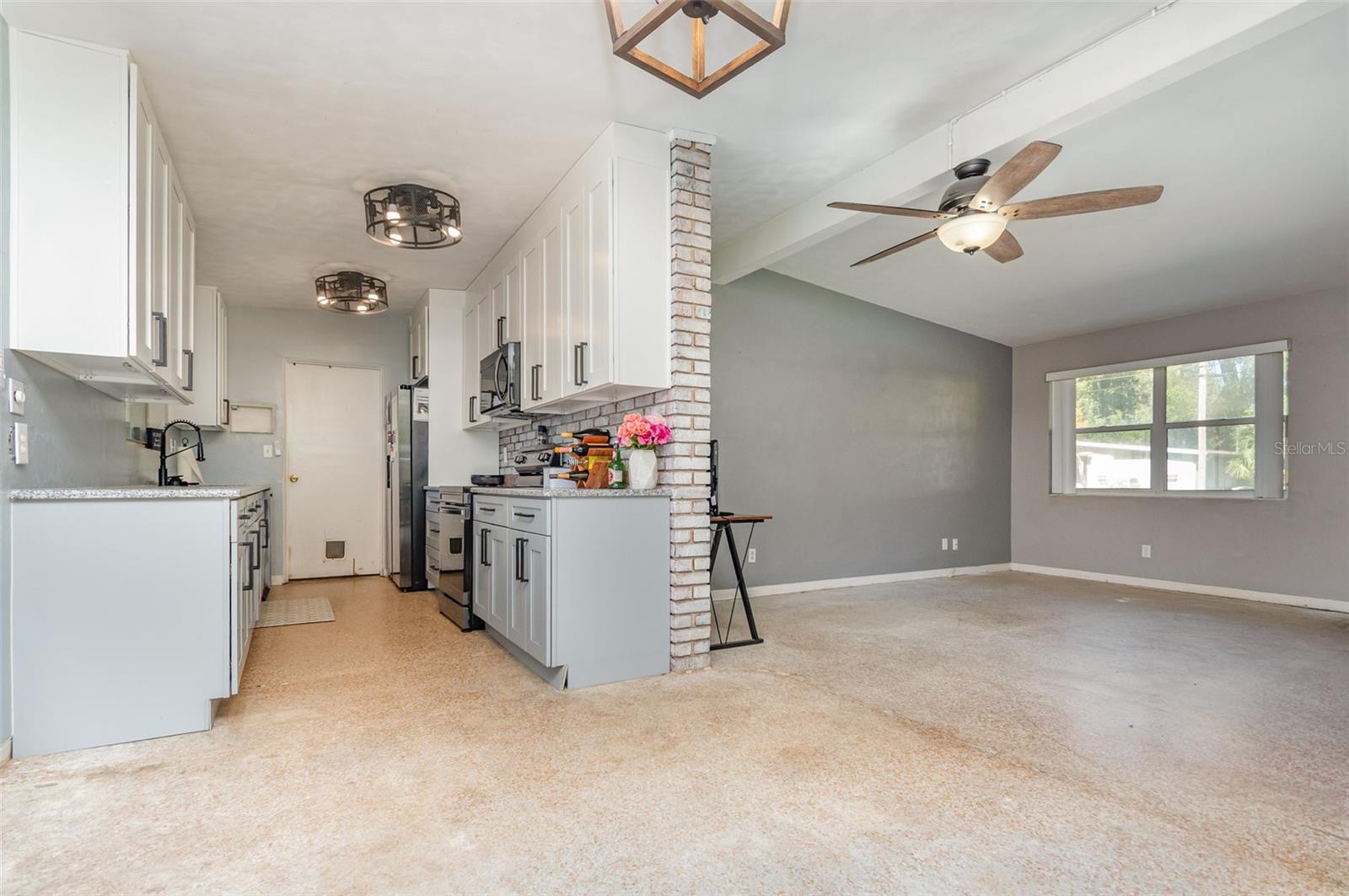 SHERWOOD FOREST - Residential