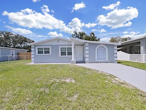 A home in TAMPA