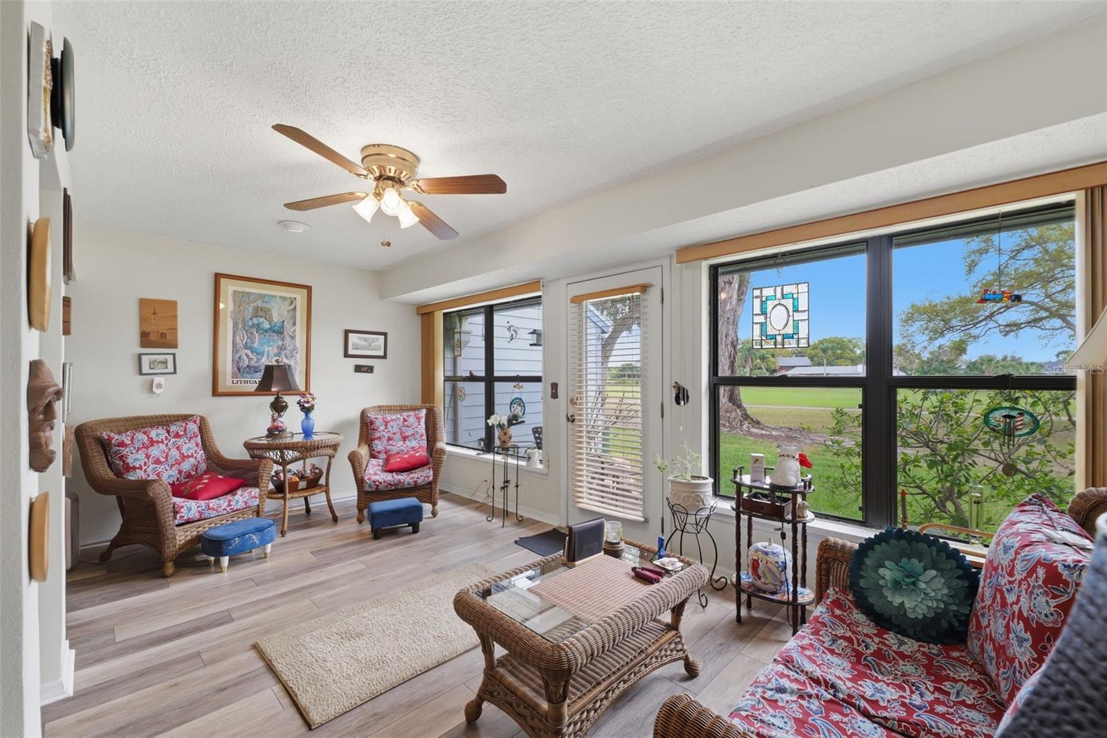 LINKS THE CONDO - Residential