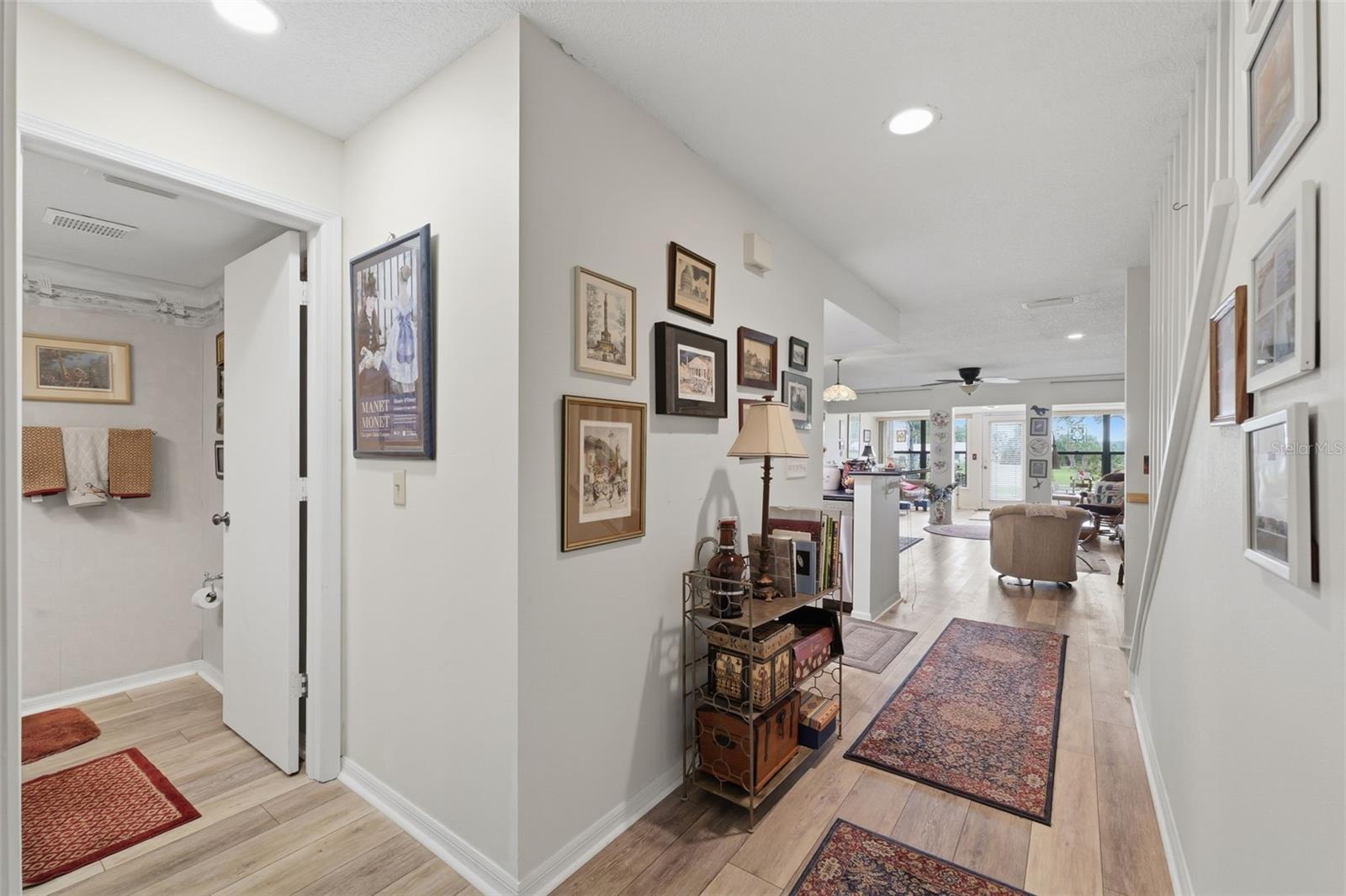 LINKS THE CONDO - Residential