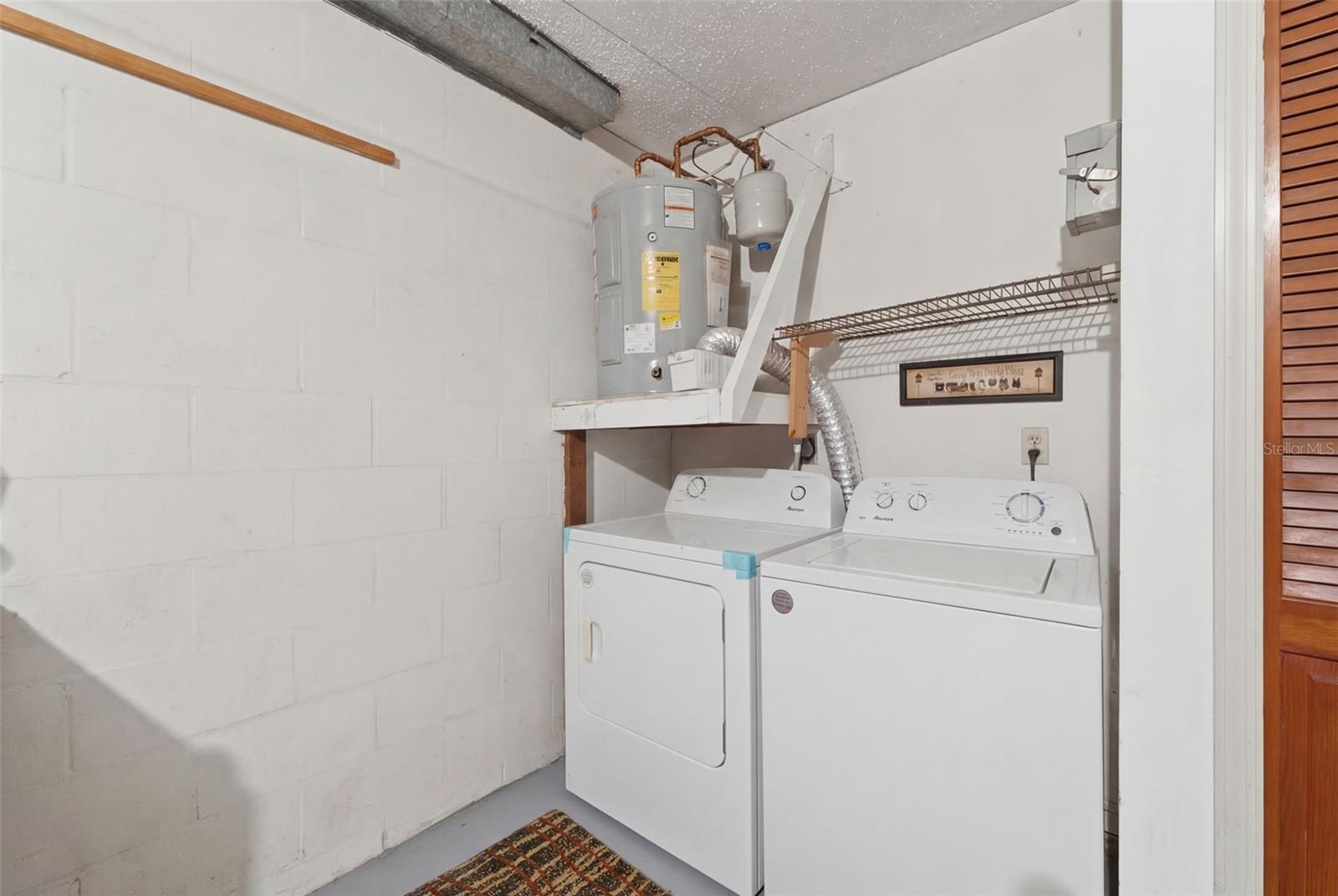 LINKS THE CONDO - Residential