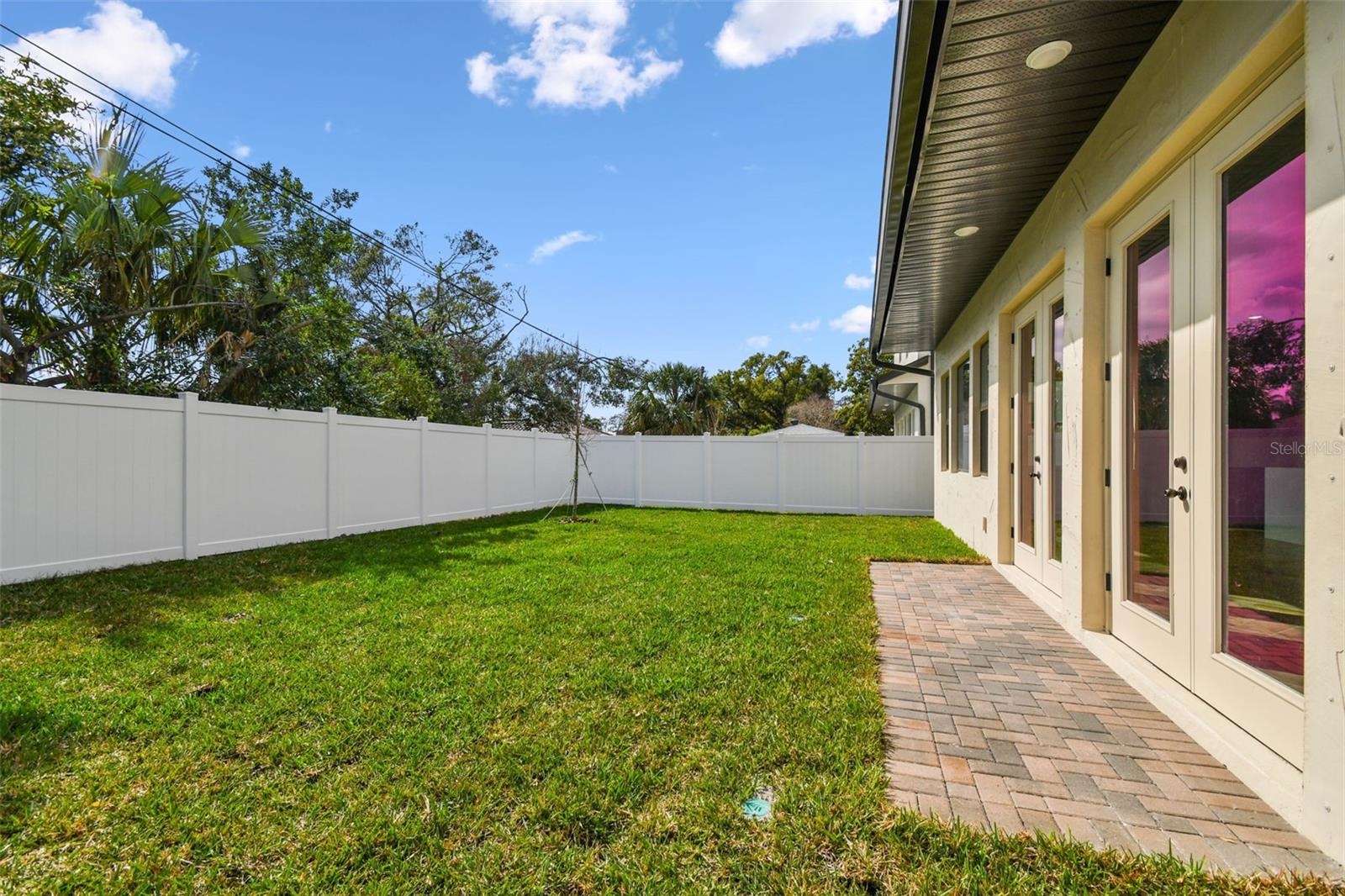 3111 W NASSAU STREET