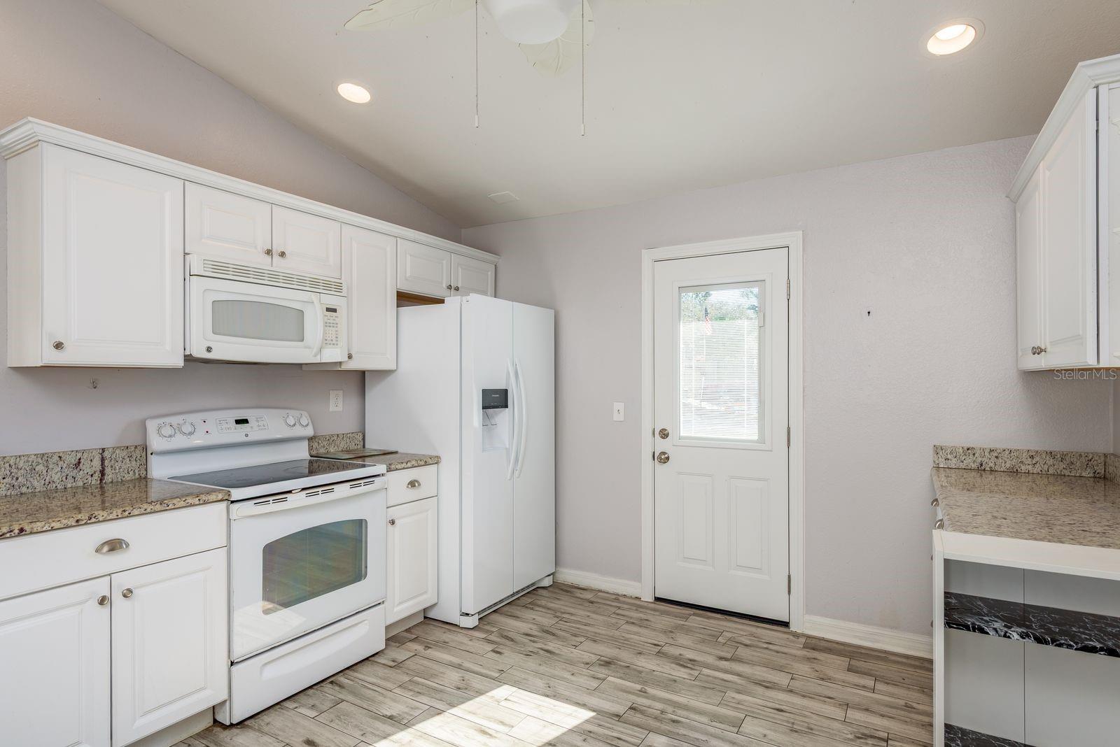 GREENLAND GROVES - Residential Lease