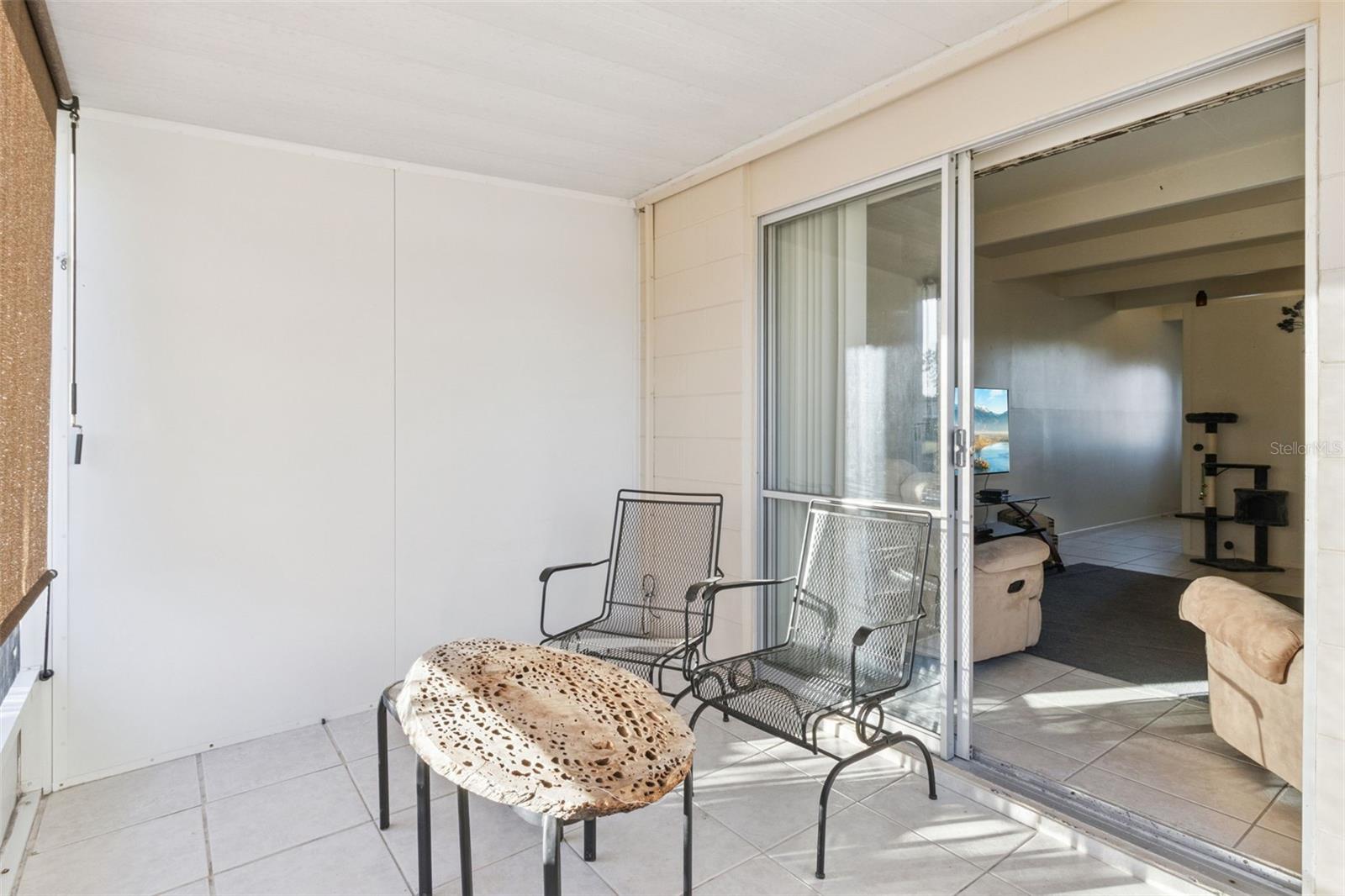 LAKESHORE CLUB - Residential