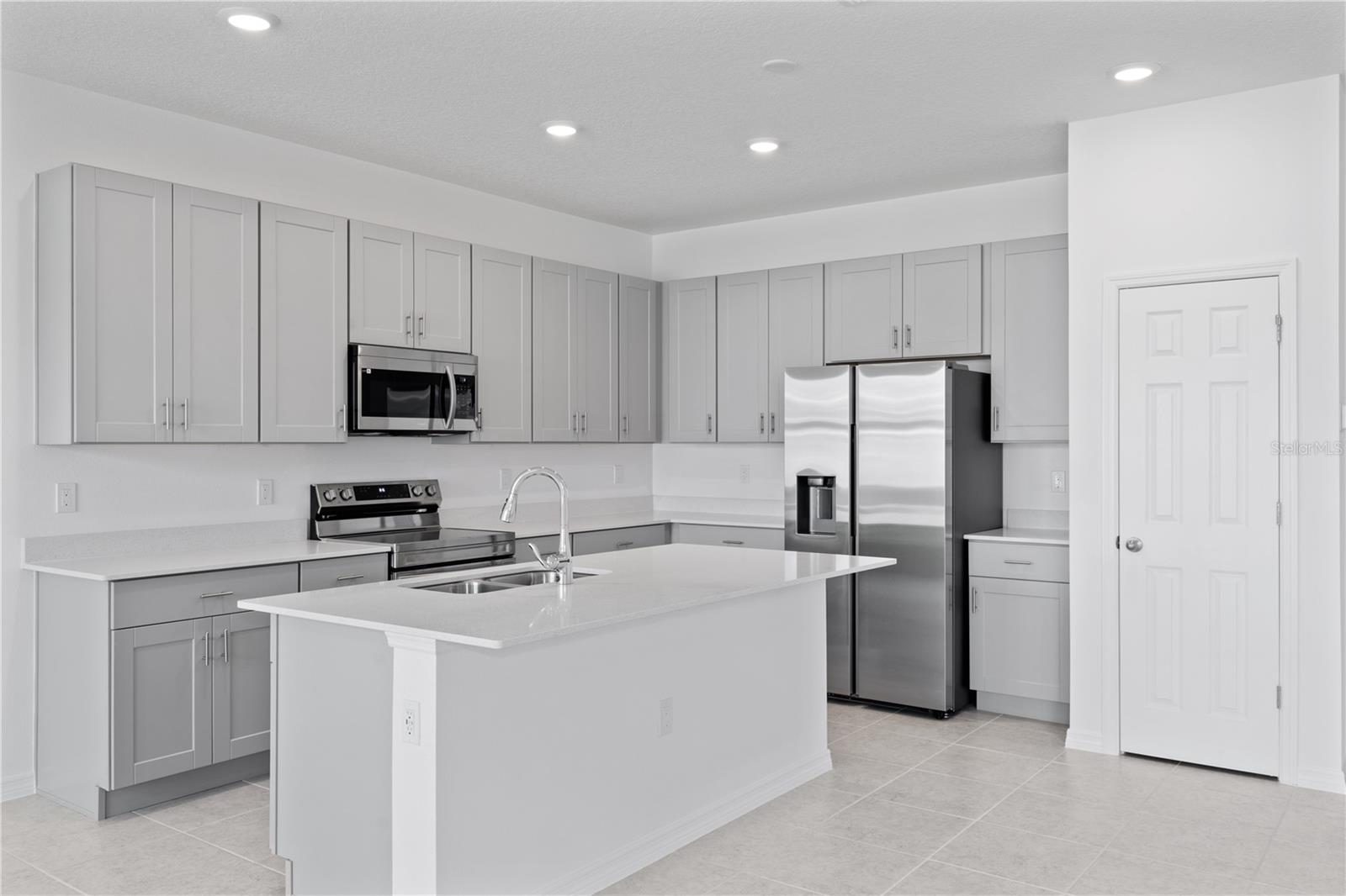 CYPRESS PARK ESTATES - Residential