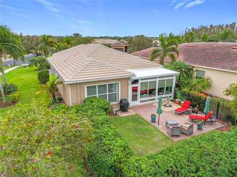 A home in WIMAUMA