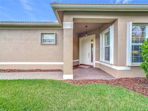 A home in WIMAUMA