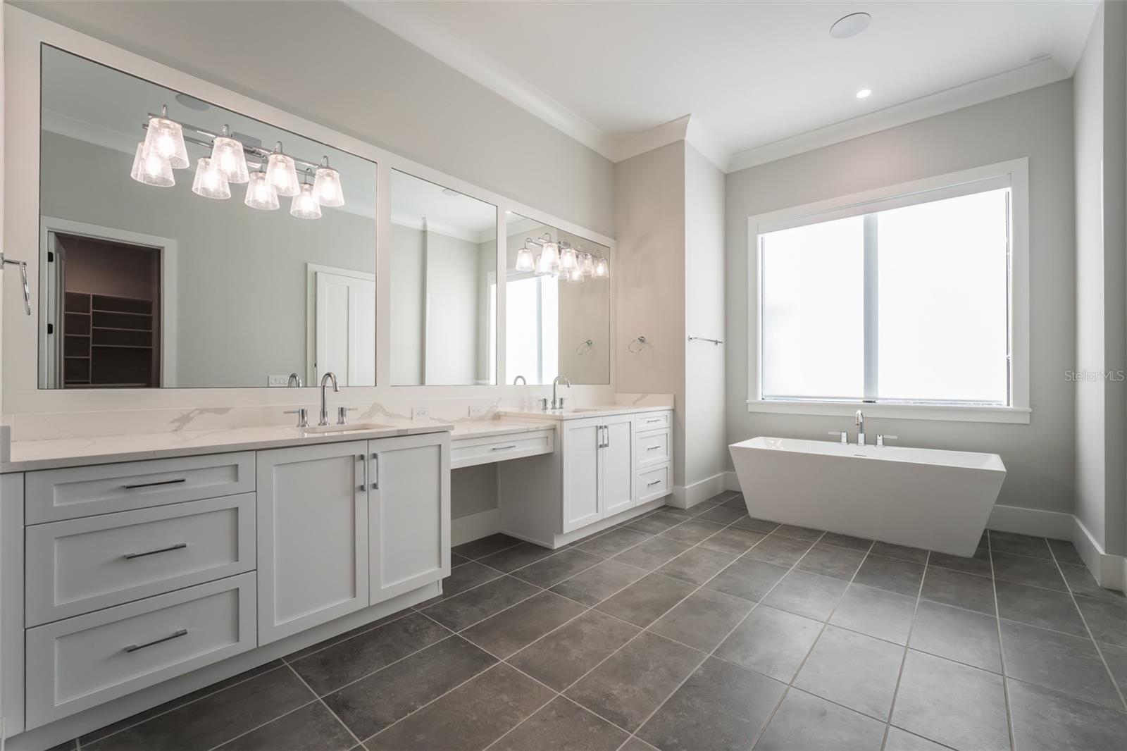 BELLA VITA ESTATES - Residential