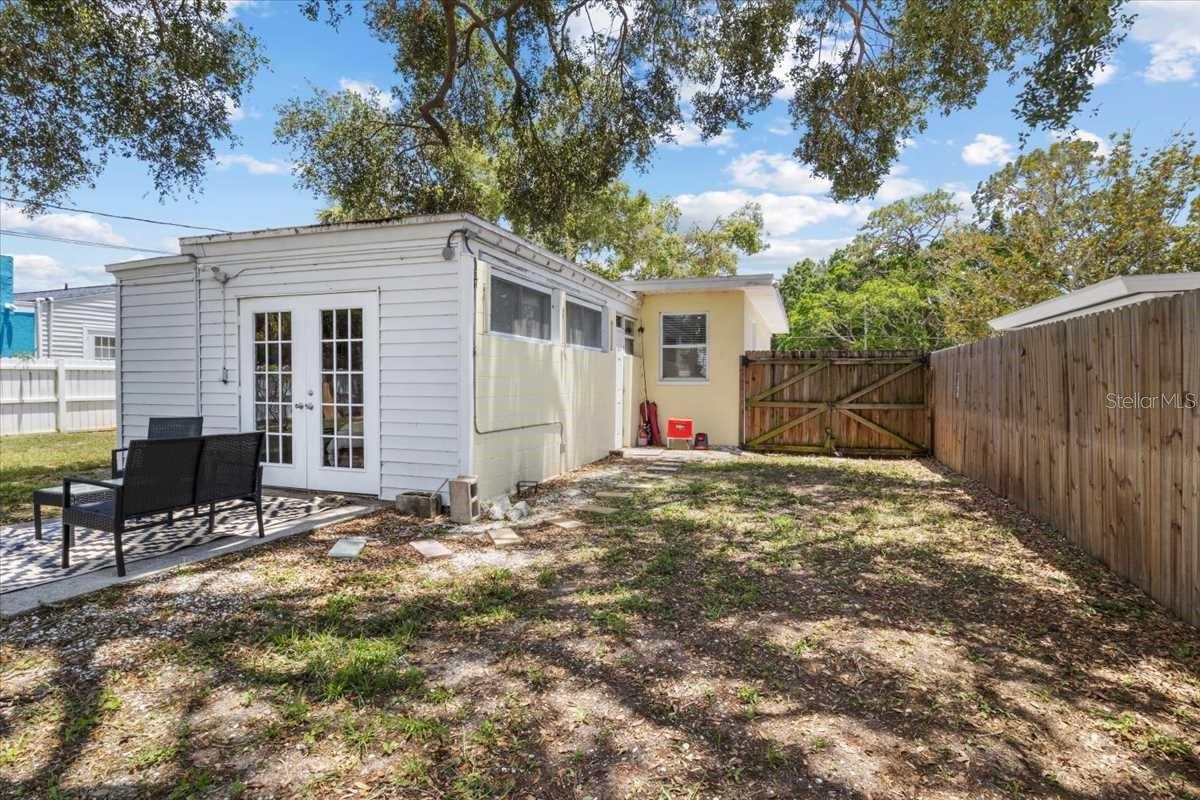 EAGLE CREST - Residential