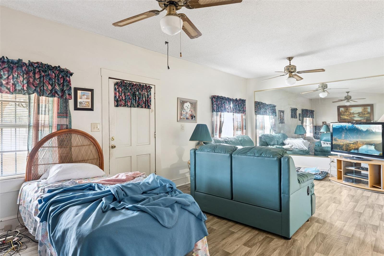 ACREAGE & UNREC - Residential