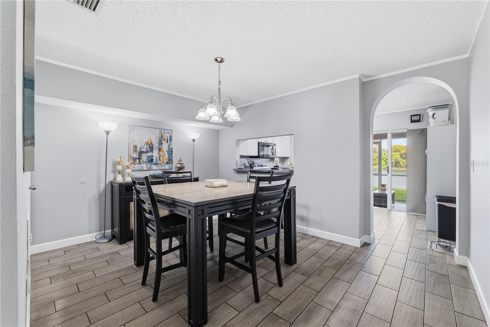 THE TWNHMS AT KENSINGTON PH - Residential