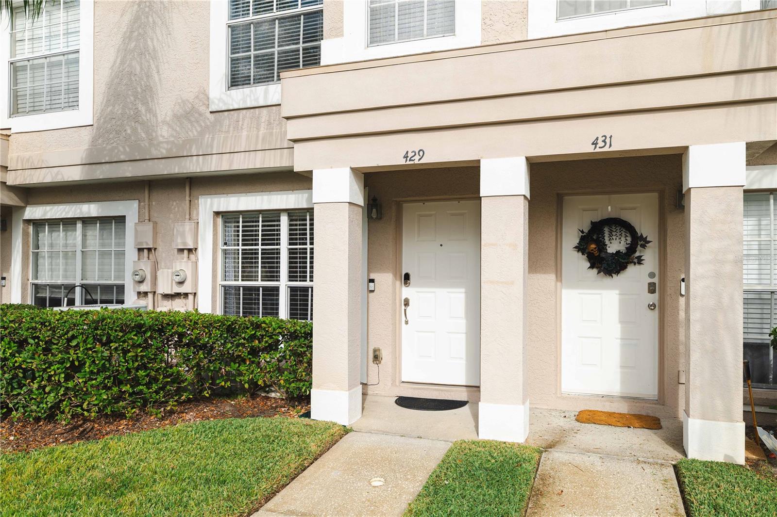 THE TWNHMS AT KENSINGTON PH - Residential