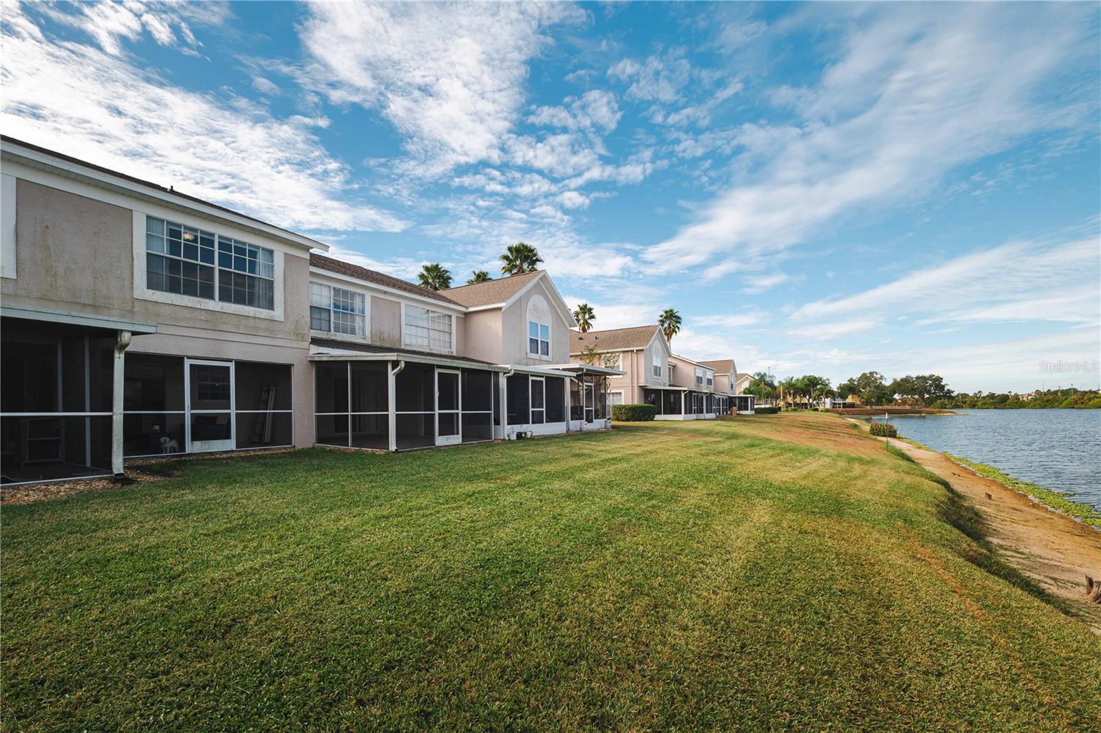 THE TWNHMS AT KENSINGTON PH - Residential