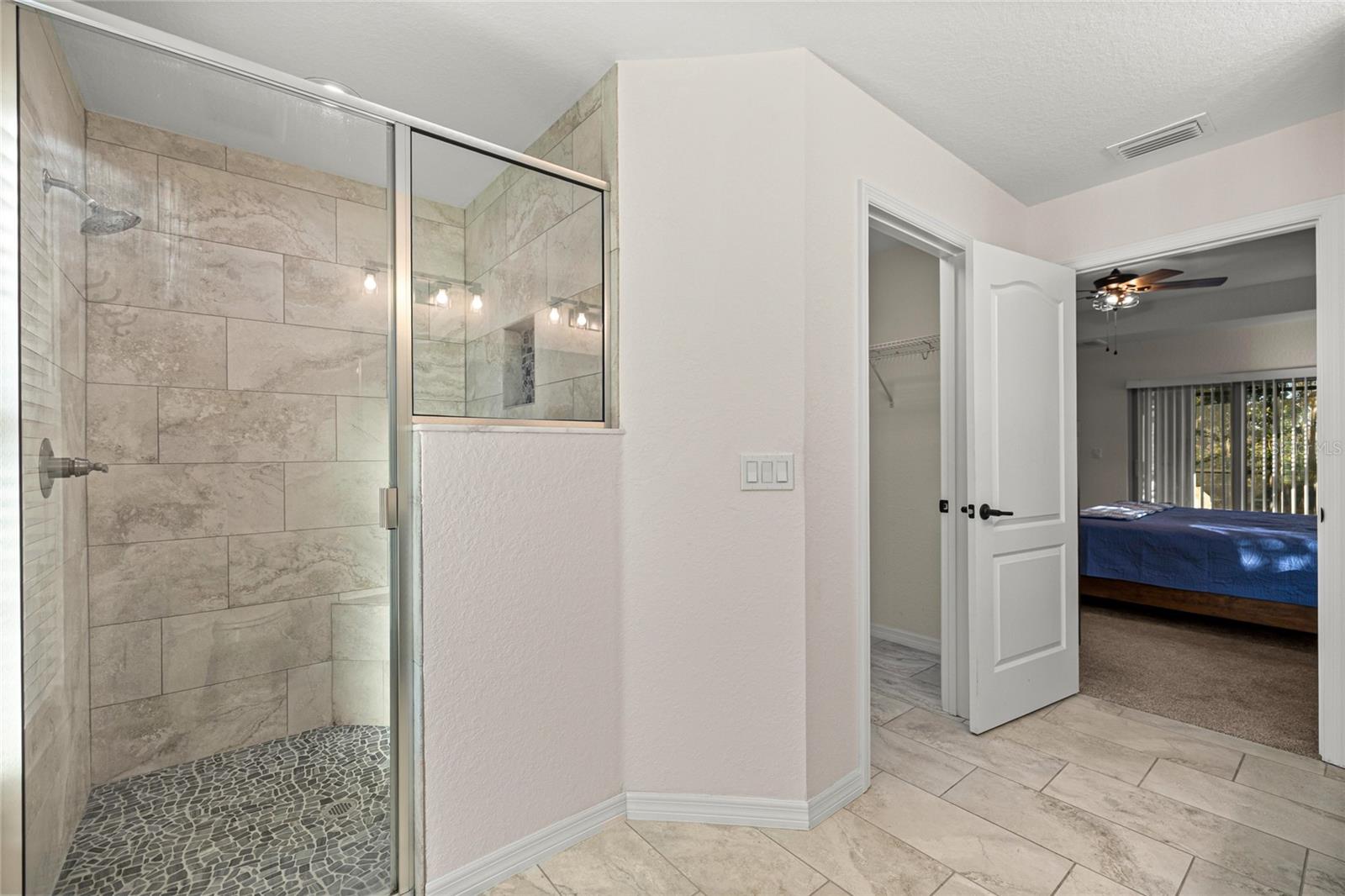 RIVER GARDENS UNIT 02 - Residential