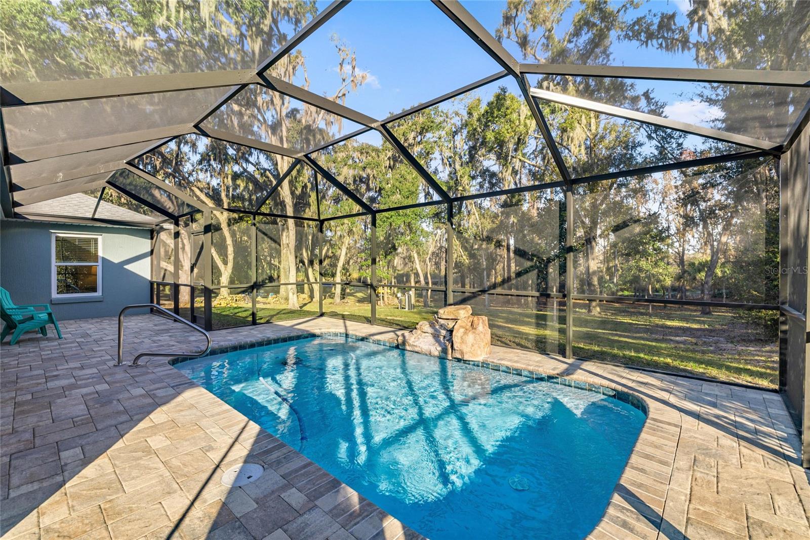 RIVER GARDENS UNIT 02 - Residential