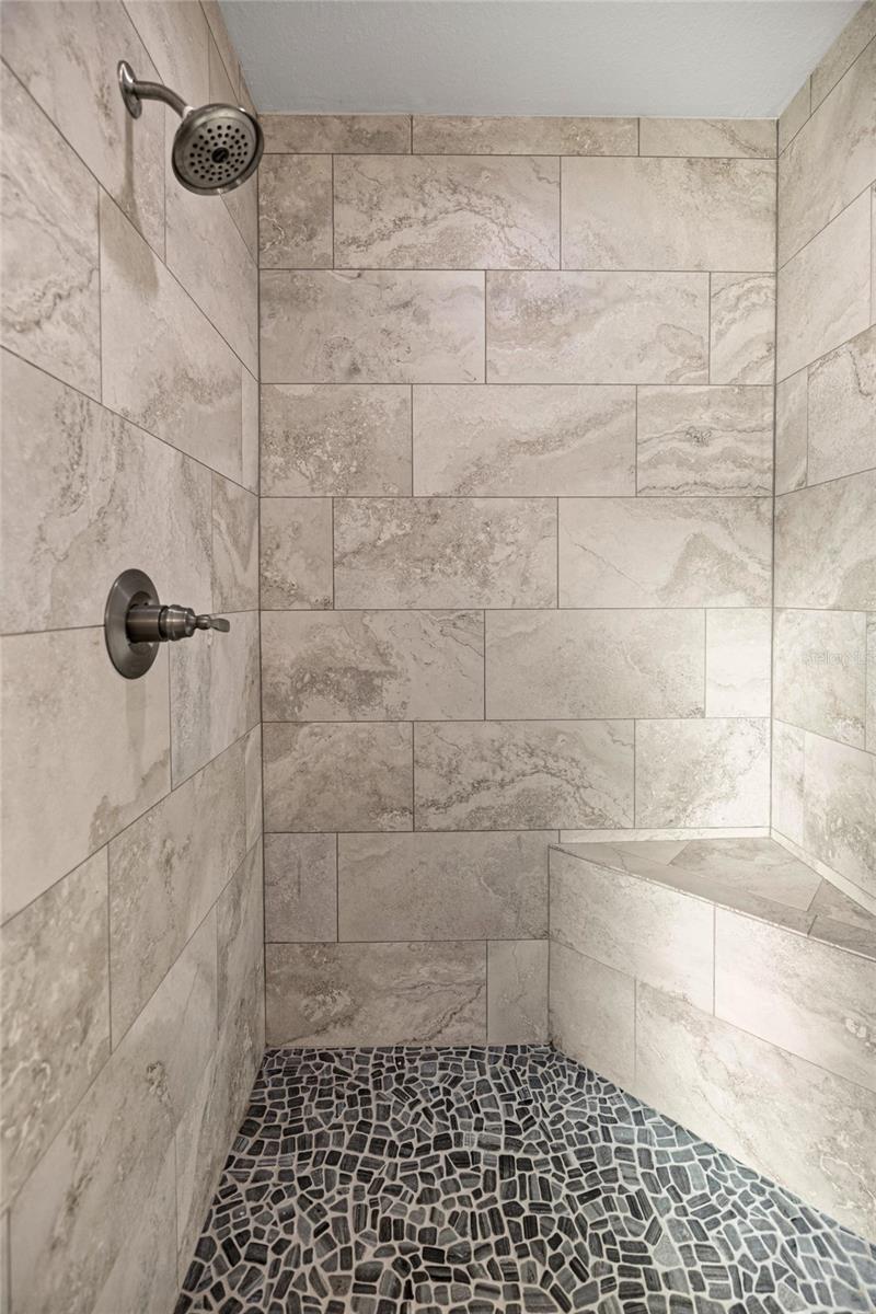 RIVER GARDENS UNIT 02 - Residential