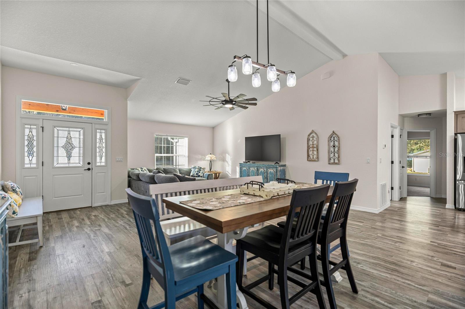 RIVER GARDENS UNIT 02 - Residential