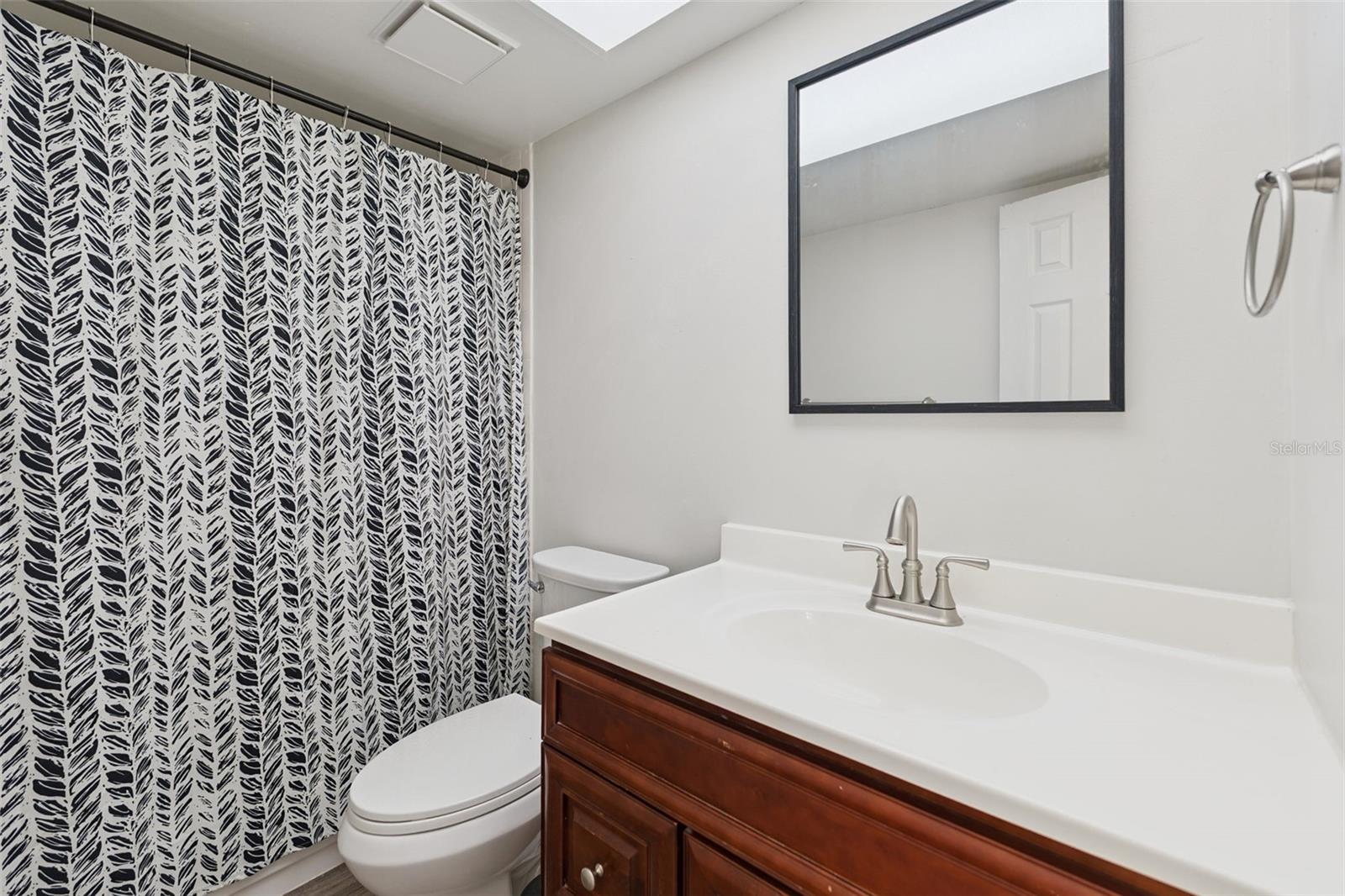 LA CASA CONDO - Residential