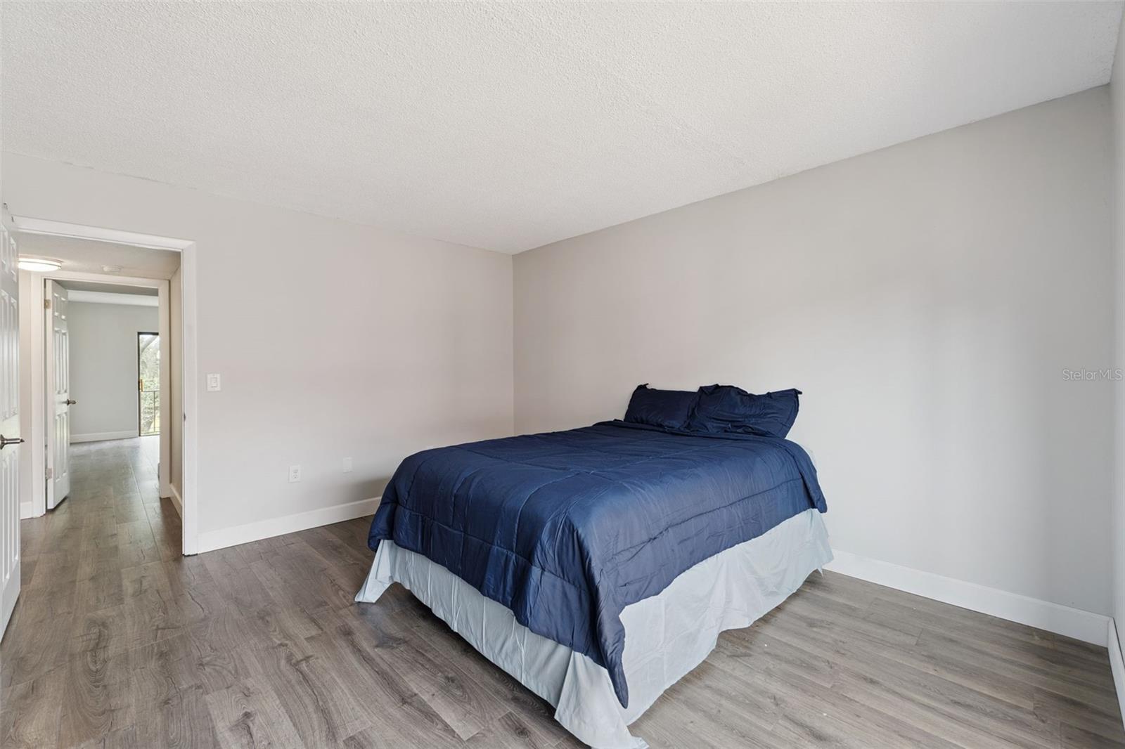 LA CASA CONDO - Residential