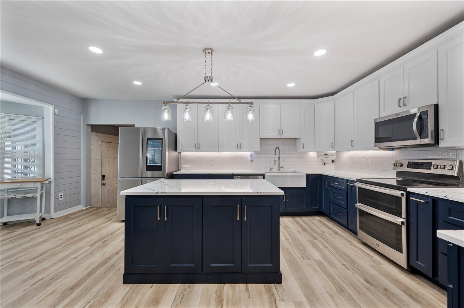 HORNEYS J T ADD 01 - Residential