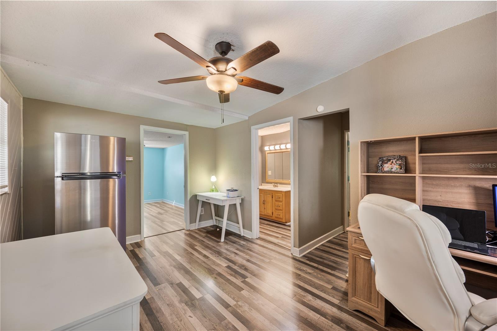 HORNEYS J T ADD 01 - Residential