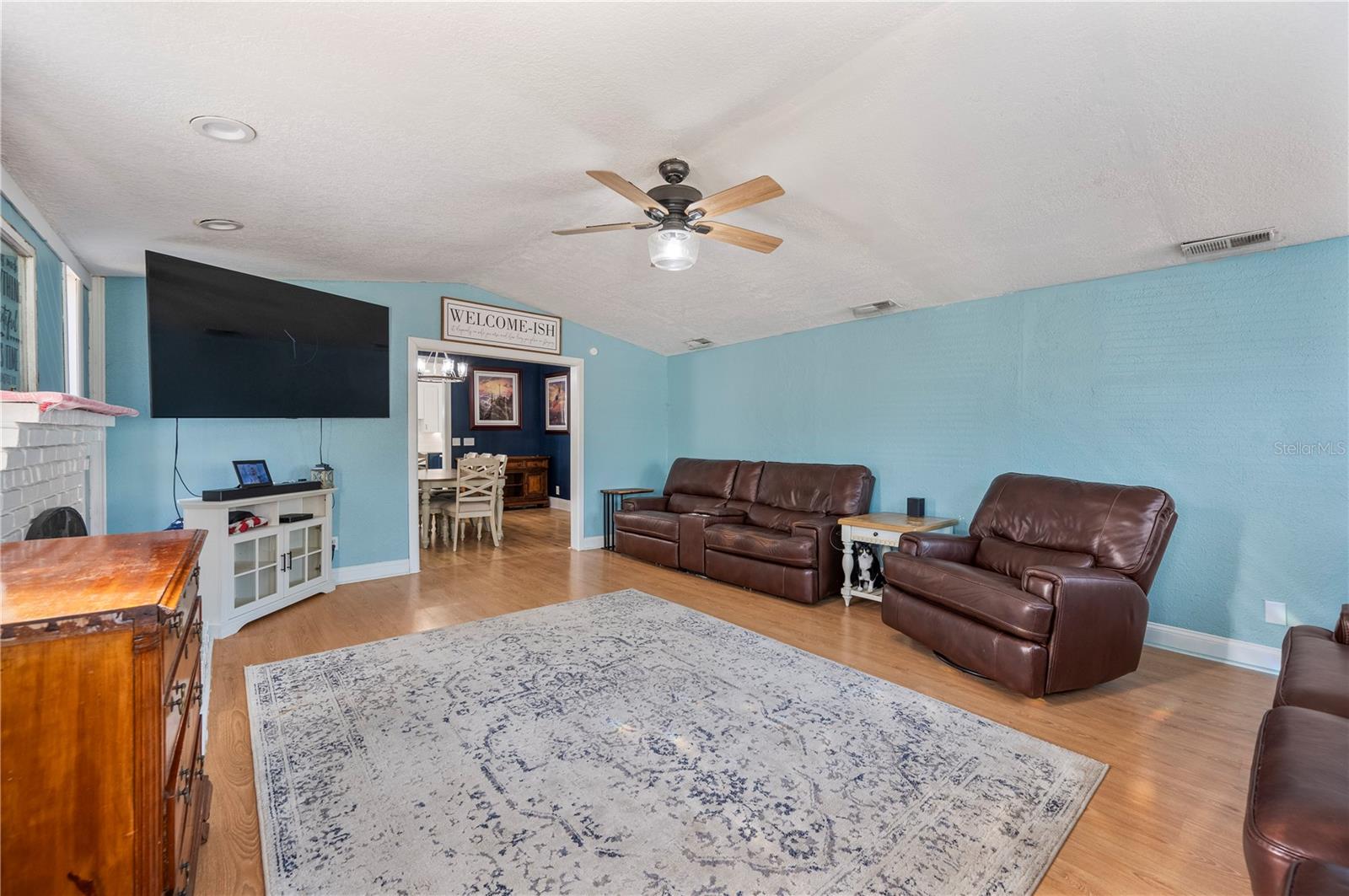 HORNEYS J T ADD 01 - Residential