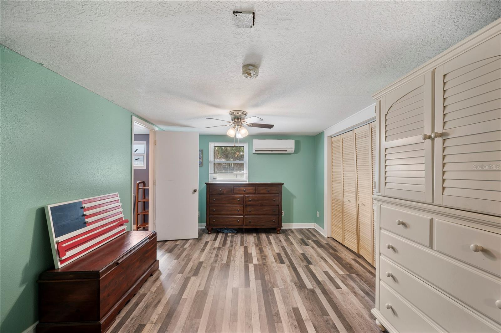 HORNEYS J T ADD 01 - Residential