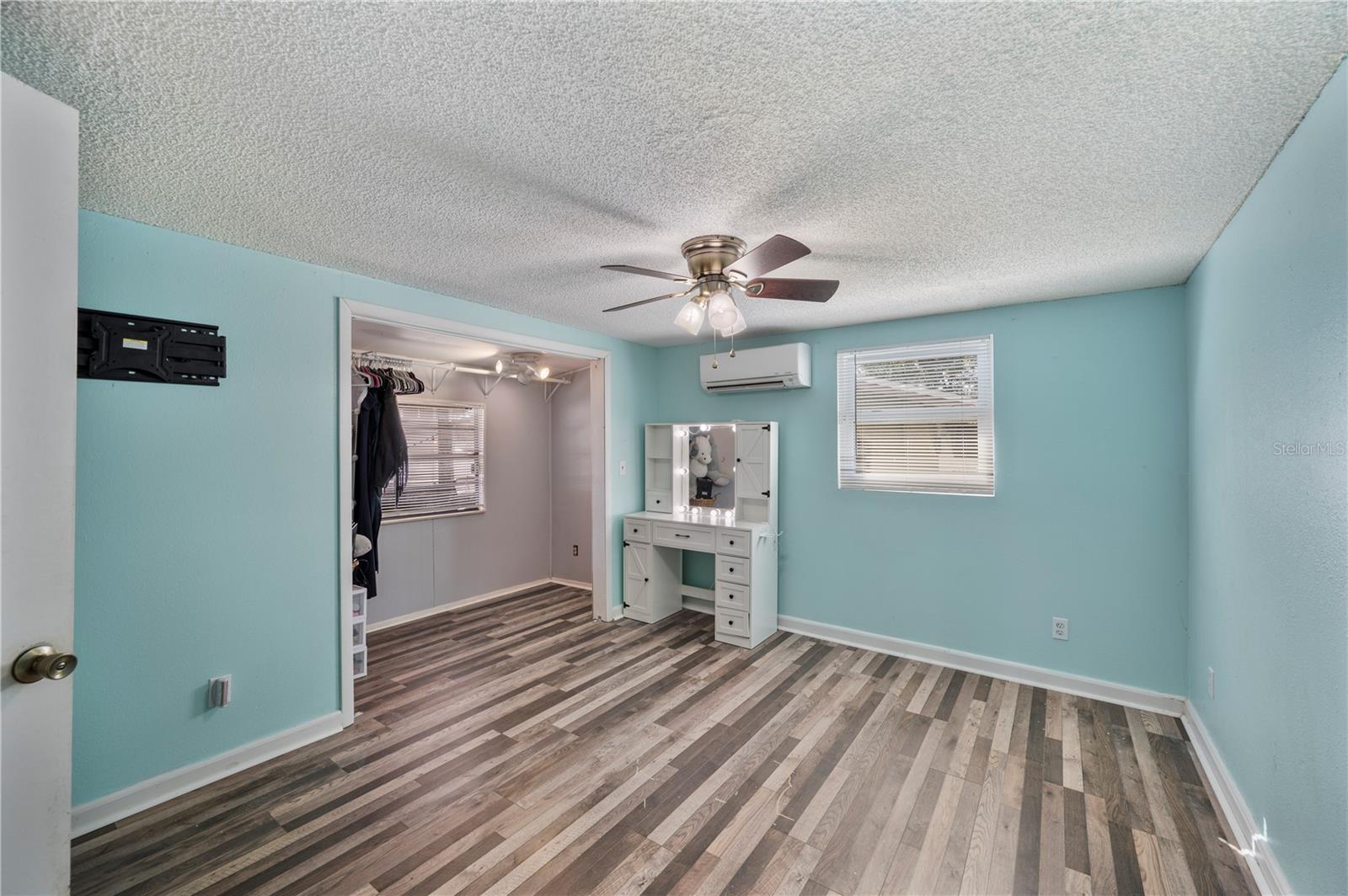 HORNEYS J T ADD 01 - Residential