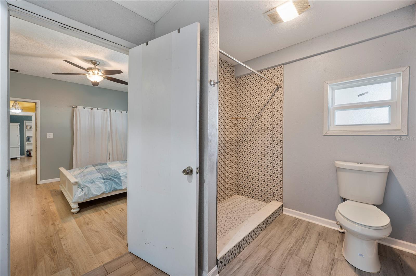 HORNEYS J T ADD 01 - Residential