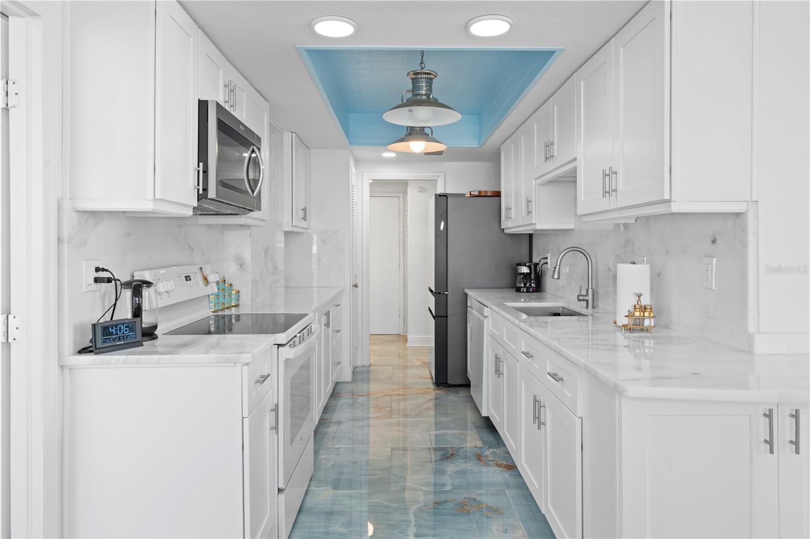 PIERCE 100 CONDO - Residential Lease