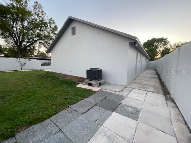 PINECREST VILLA - Residential