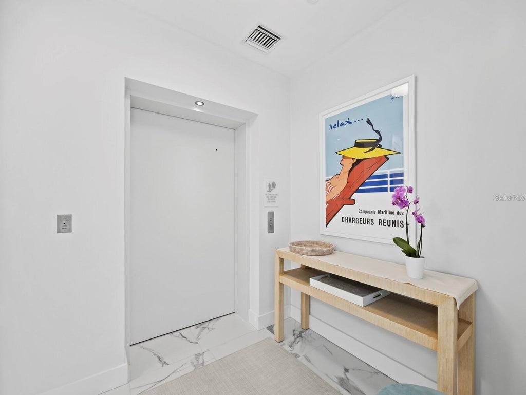 Photo of 1155 N Gulfstream Avenue #906, Sarasota, FL 34236 (MLS # A4711041)