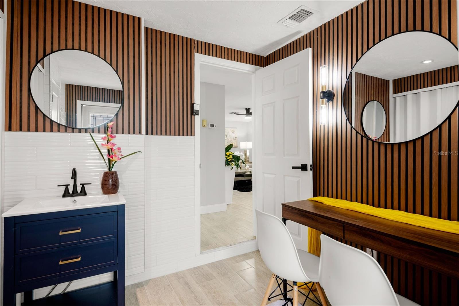 TAHITIAN HOMES - Residential