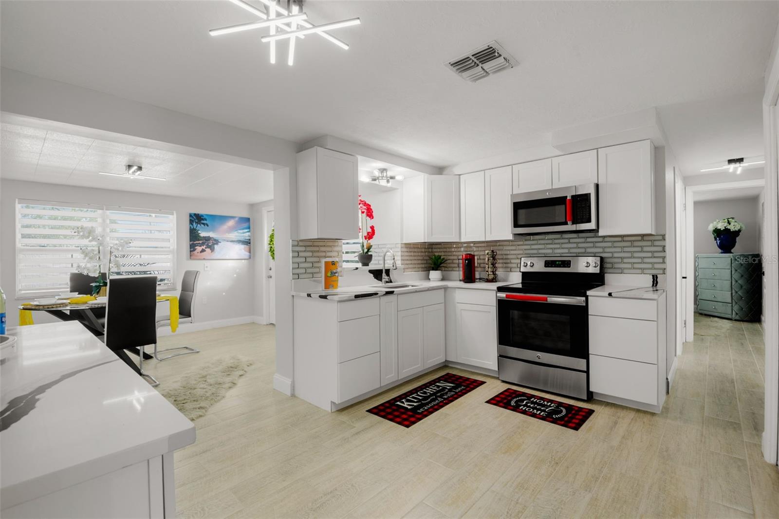 TAHITIAN HOMES - Residential