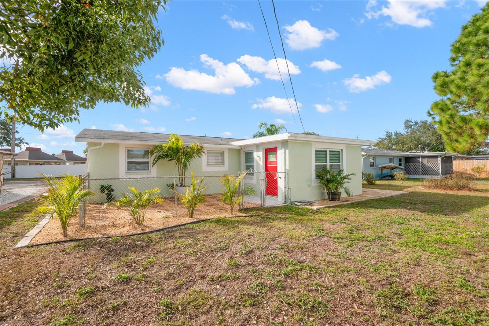 TAHITIAN HOMES - Residential