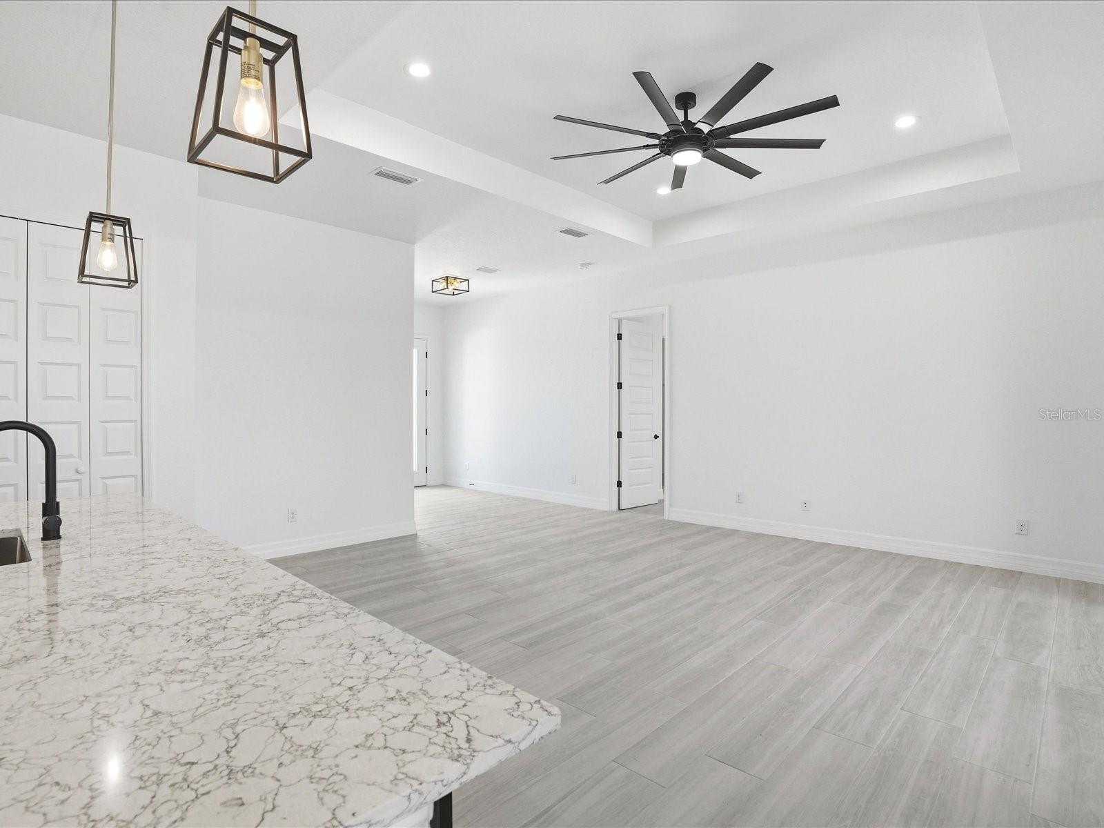 ROTONDA WEST PINE VALLEY - Residential