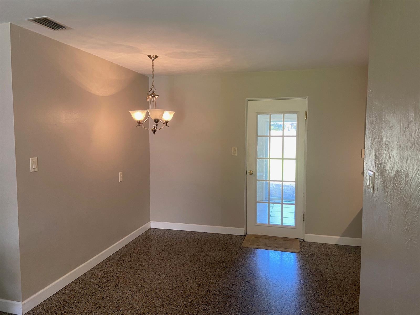 Ellison Acres 03 - Residential Lease