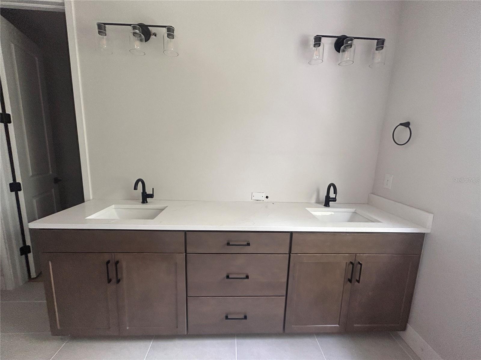BROADMOOR PARK - Residential