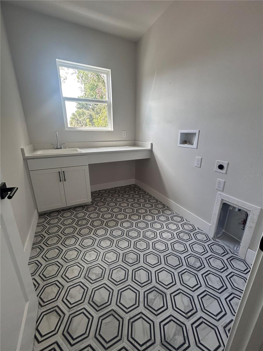 BROADMOOR PARK - Residential