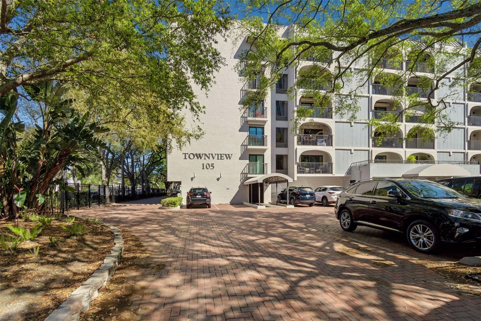 105 4TH AVENUE NE 226