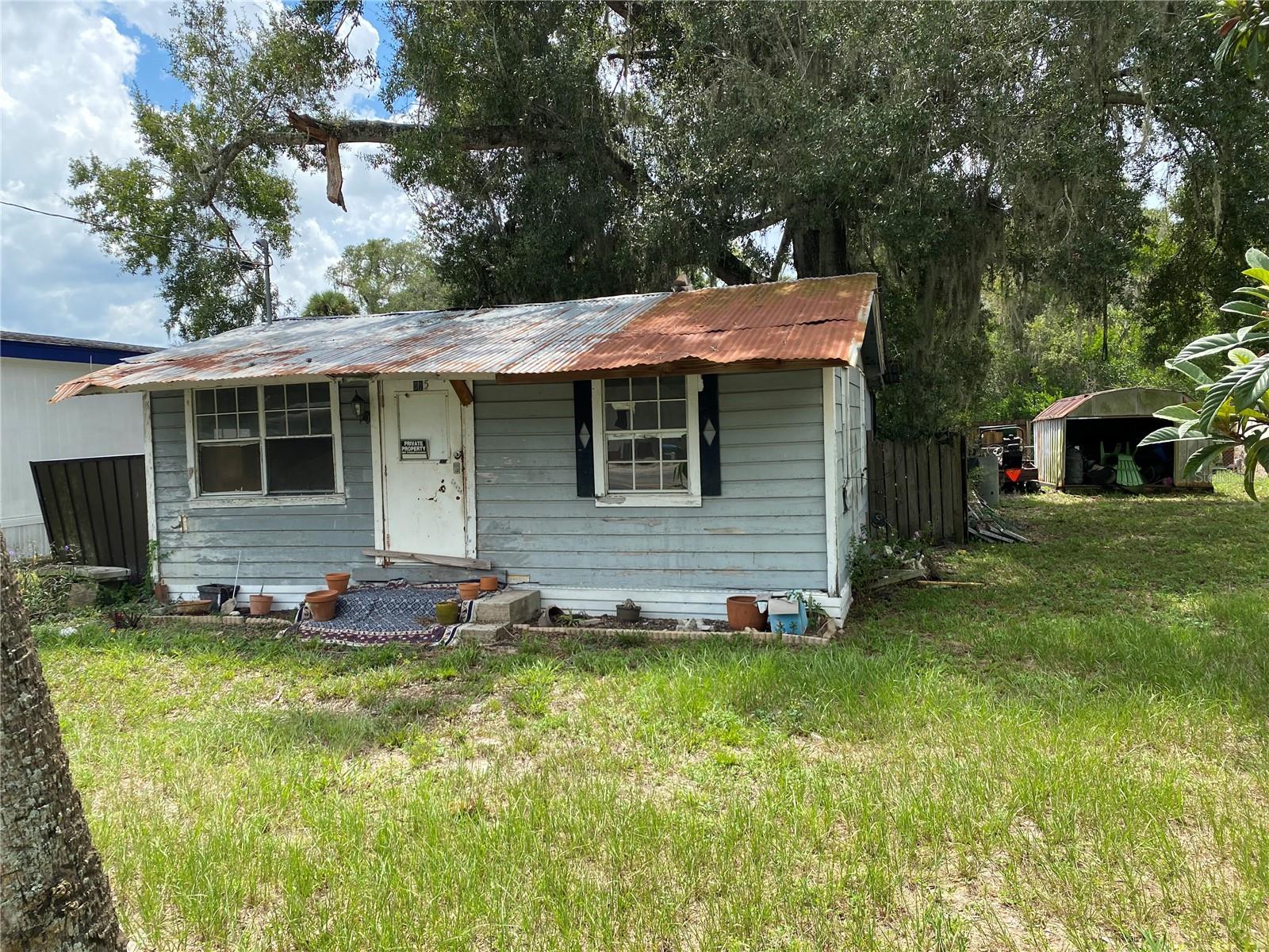 607 RONALD REAGAN PARKWAY