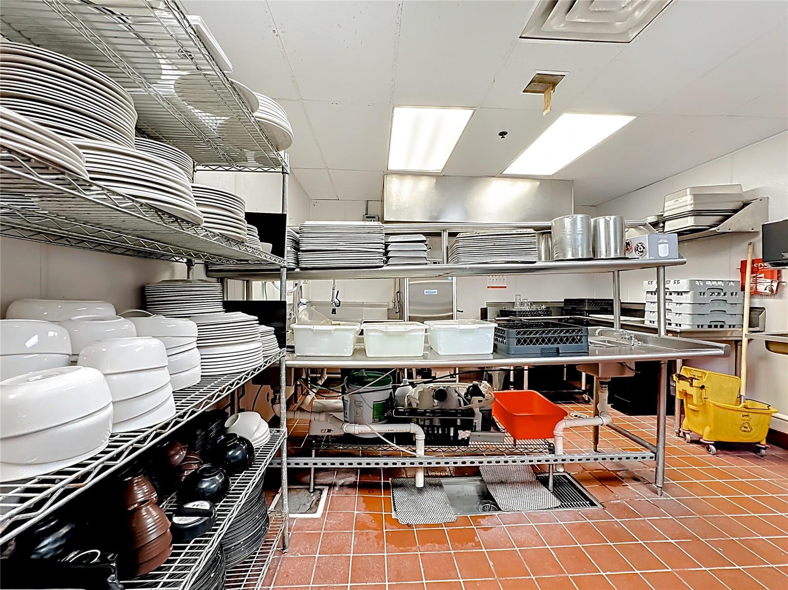 RETAIL/VERANDA PARK BLDG 8000 - Business Opportunity