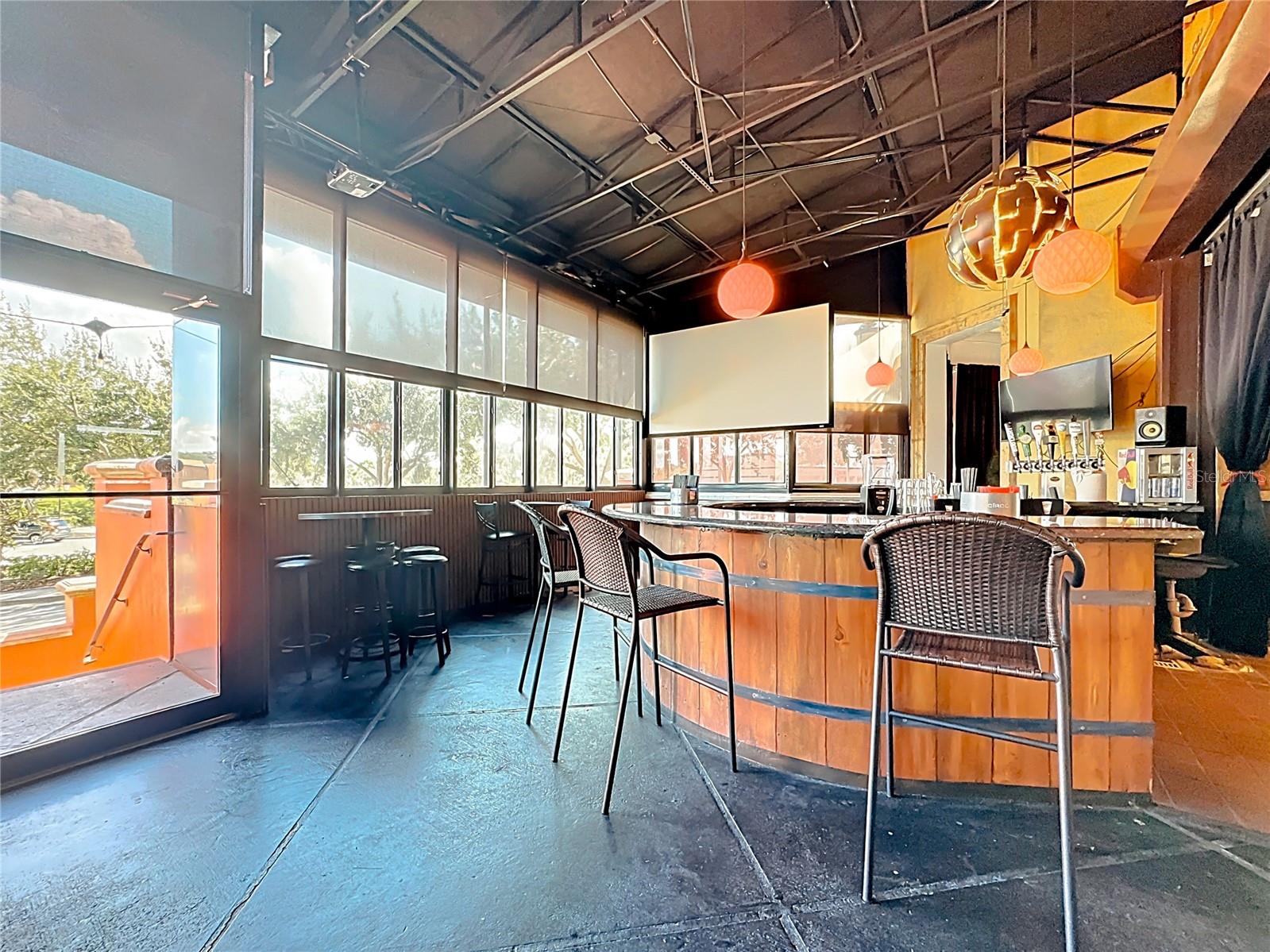 RETAIL/VERANDA PARK BLDG 8000 - Business Opportunity