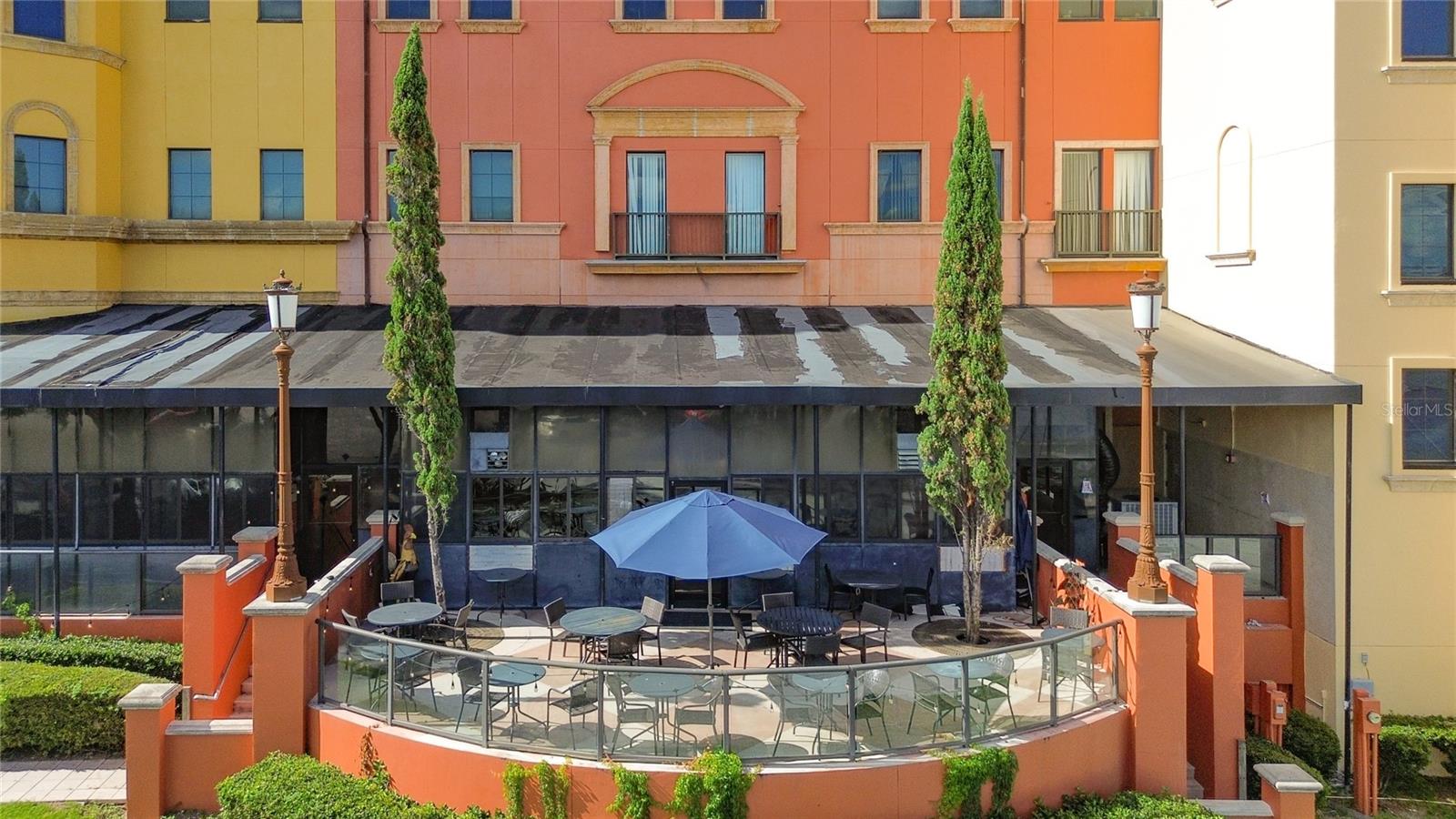 RETAIL/VERANDA PARK BLDG 8000 - Business Opportunity