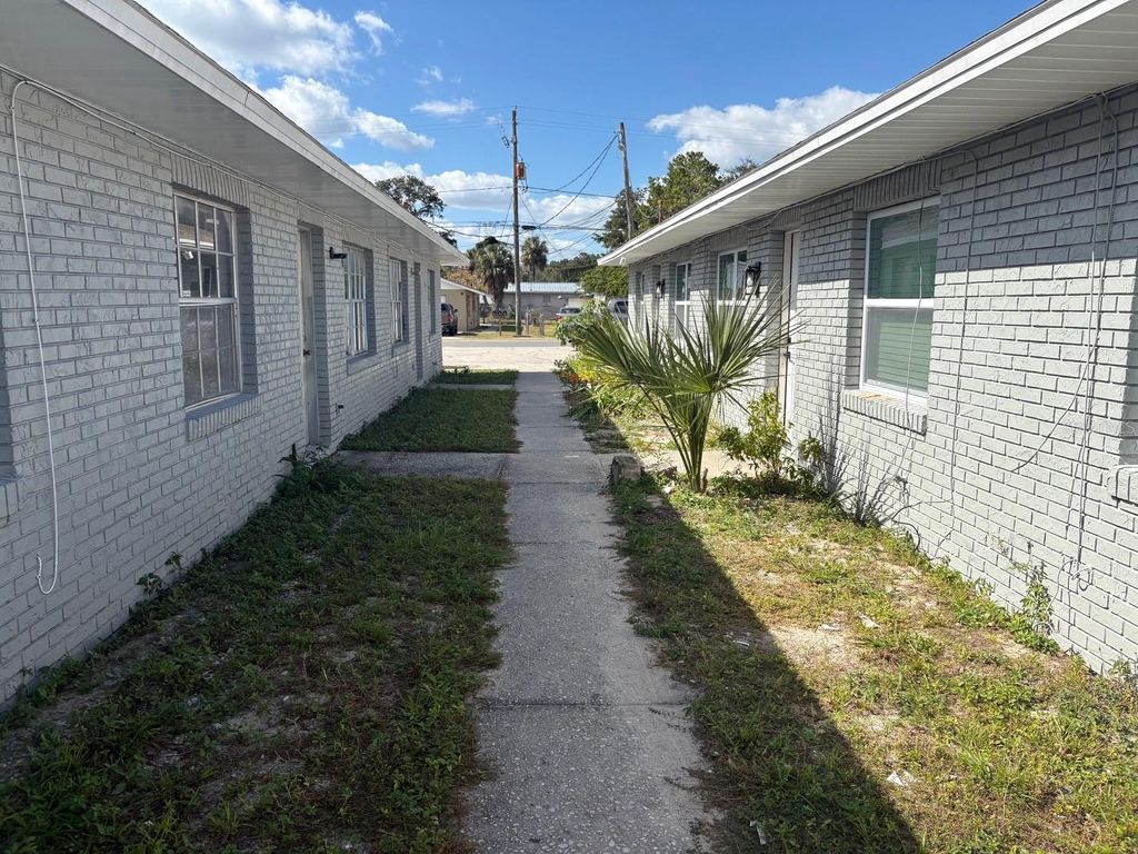 Photo of 1730 2nd Street NW #A, Winter Haven, FL 33881 (MLS # L4957726)